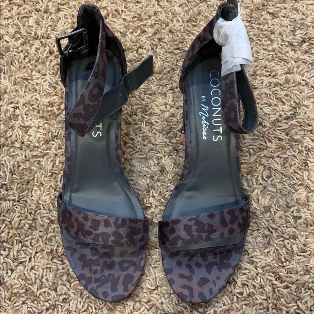 Coconuts by Matisse sashed grey leopard heels